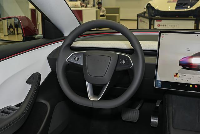 特斯拉Model 3新车型上市