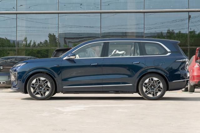 资讯｜华为ADS 4/鸿蒙座舱5等超30项功能优化，深蓝S09推送OTA升级