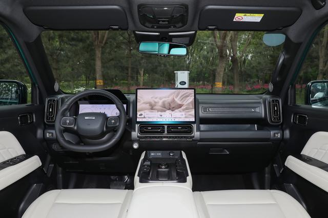 沉浸式体验哈弗猛龙燃油版，硬派外观，强大动力，全能越野车来了