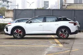 凡尔赛C5 X常规保养项目价格，每月平均223.7元，如何？图片