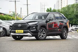 丰田兄弟车！荣放威兰达对比，优惠后价格相当，谁更值得买？图片