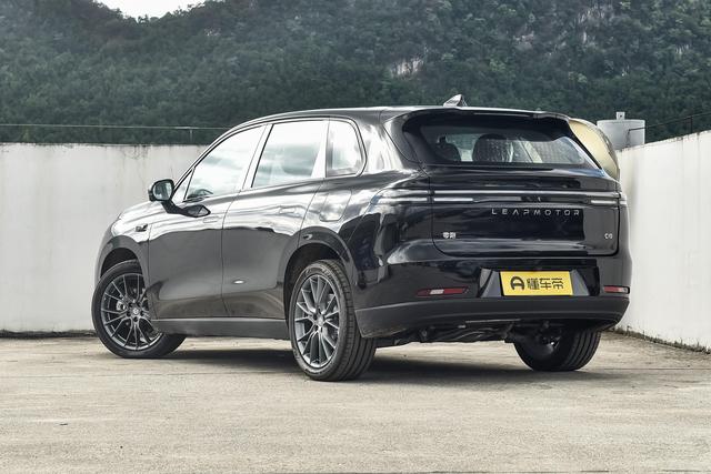 新车 | 增离车供电等9项功能，15项优化，零跑C10推送新版本OTA升级