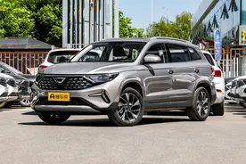 捷达VS7上新，定位中型SUV，顶配13.39万，配1.4T动力，四轮独悬图片