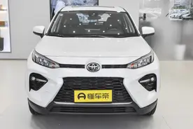 丰田打造的家用SUV，配2.0L自吸发动机+7安全气囊，实拍威兰达图片