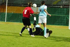 小说：他身为游戏主播，因操作失误被观众吐槽，毫无还口能力图片