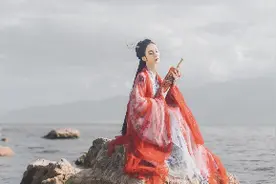 小说：一文不值的爱情！抛弃挚爱，迎娶太后侄女，受封太子！图片