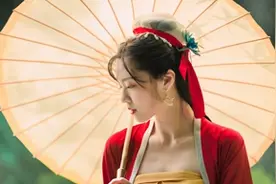 小说：夏季来了，河里的水变少，她虽然是只兔子，可她也要打井图片