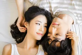 小说：咸鱼就是能躺平绝不站起来，没有鞭子抽就不肯动！图片