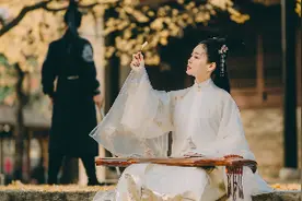 小说：全家逃荒，好吃懒做小姑子想吃粥，让嫂子找她借米，她拒绝图片