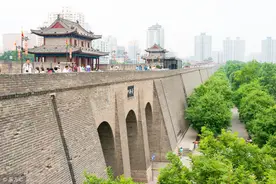 小说：陶渊明笔下的桃花源，住着秦始皇炼丹师的后裔。图片