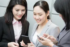 小说：都说大鱼吃小鱼，小鱼吃虾米图片