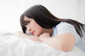 她千方百计阻止妹妹的婚礼，说出来的理由让众人觉得可气、奇葩图片