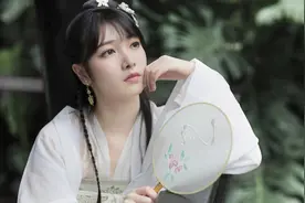 小说：王爷突然南下，咸鱼开始躺平图片