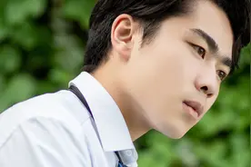 小说：小丫头给总裁端药，总裁：亲自喂我，她：比伺候儿子还要难图片