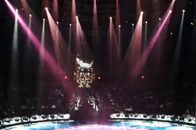 小说：穿越重生：小炸们不用再受委屈了！图片