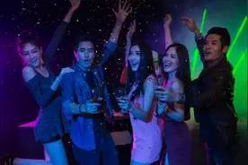 小说：一首古风歌曲凉凉唱响，得到杨老板青睐图片