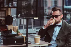 小说：相亲相到了大老板是什么体验图片