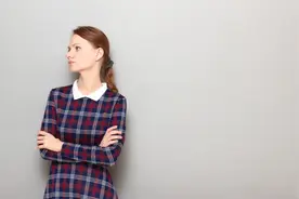 小说：我就吃个饭的功夫，女神竟主动送上门，离谱图片