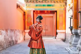 小说：重生后，堂姐选择换亲，而她看到蠢上天的堂姐，竟笑出了声图片