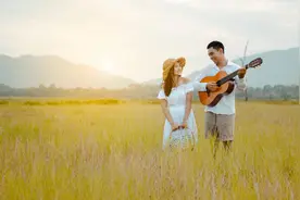 小说：当恋爱长跑十几年的男友如此作践你时，你还能保持风度吗？图片