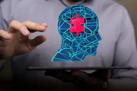 婴儿期的失控图片