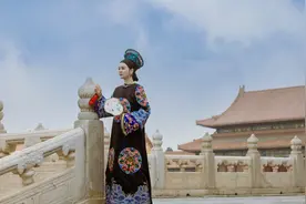 小说：少女眼睛水灵灵，夫君残疾影响餐食供应吗？图片