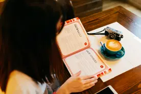 引首图片