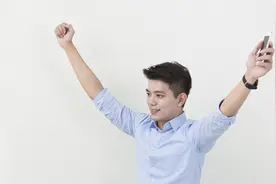 戆噱噱图片