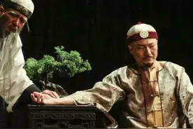 爱因斯坦为什么独爱物理学？没想到他是这样说的图片