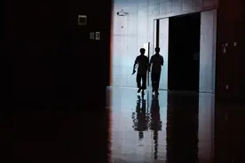 小说：想不到我人不在江湖，江湖还留有我的传说！图片