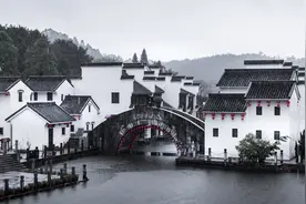 小说：她是养女，却被哥哥们一次次的惩罚。。。。。图片