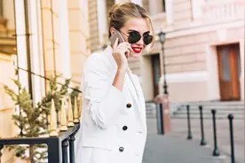 小说：她一直不解这黑豹为何两次帮自己，现在她似乎明白了图片