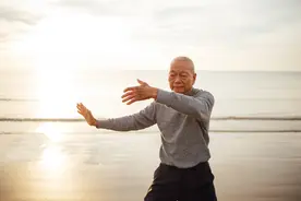 4.为什么腰椎管狭窄症老年人多发？图片