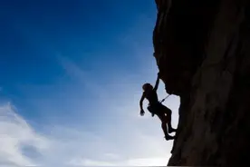 小说：遭遇骗婚的男人千里寻妻，却卷入一桩深藏10年的血泪往事图片