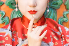 小说：女主展露才华男主以为她想要个名分，女主骄傲的说我不做妾图片