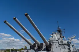 六、世界并非政治的统一体，而是政治的多样体图片