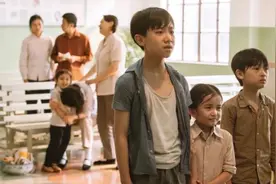 自序 石榴花儿红图片