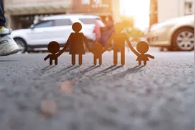 青蛙王子大家耳熟能闻，那么青蛙公主的故事你一定感兴趣图片