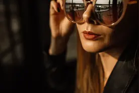 小说：八极拳VS黑龙十八手，五险一金也到手图片