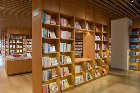 每个人都有一个太空梦，看彼得是如何在追梦的路上奋然前行的图片