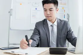 小说：一场潜在的危机正悄然临近图片
