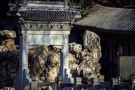尼姑抚养长大，14岁迈入仕途，走进隋文帝杨坚的童年生活图片