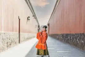 小说：萌宝要帮她找夜王算账，她猛摇头：不能让夜王知道你的存在图片
