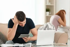 小说：混混羞辱穷小伙，哪知小伙身背传承，出手就让他后悔图片