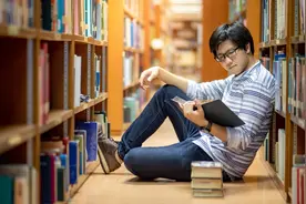 小说：爷爷走后，安排一个人，他跪下就对我说命给我了图片