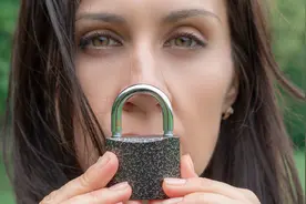 小说：都穿越了，居然还要每天锻炼？图片