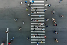 小说：小伙激活系统，游戏技能起飞，敌方发好友申请：大神求带飞图片