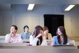 小说：双男主小说好兄弟对我说必须更喜欢他怎么办在线急等图片