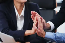 生涯故事|助人助己，先拿自己当“小白鼠”图片