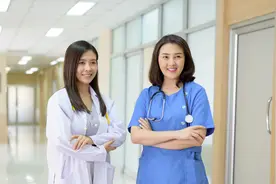 小说：看不惯闺蜜被欺负，她直接当众挑战渣男，对方的反应绝了图片